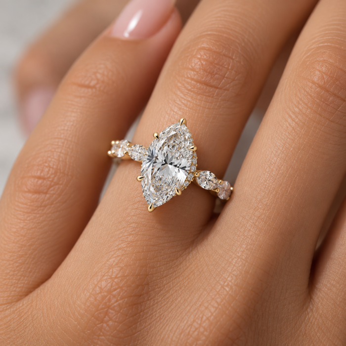 Anillo de Compromiso Diamante Marquesa con Halo Oculto - Imagen 2