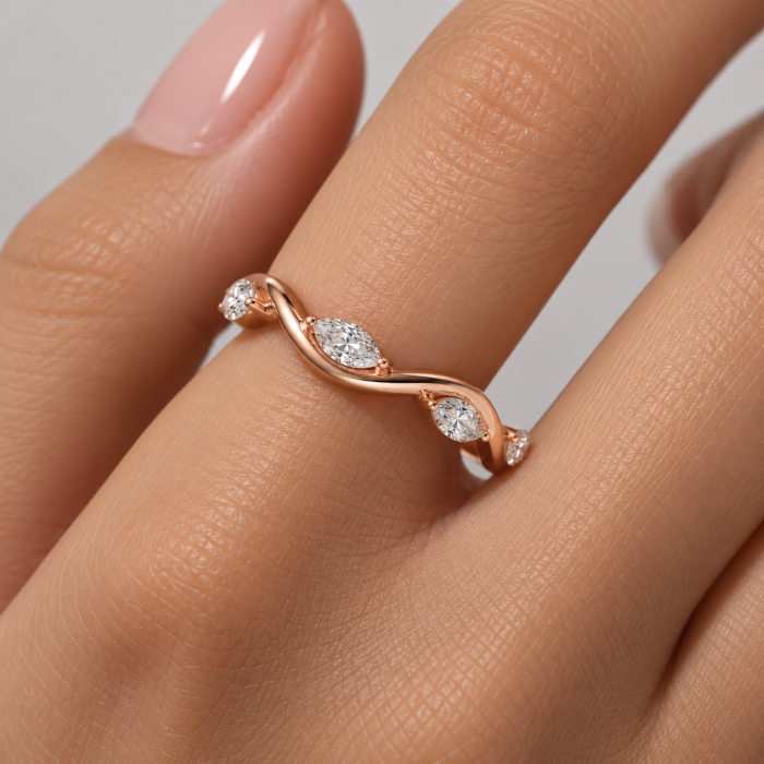 Argolla de Matrimonio Ola de Mar con Diamantes Marquesa - Imagen 2